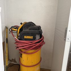 Home DEWALT Heavy-Duty 200 PSI MAX Electric Workshop Compressor