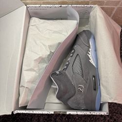 Jordan 5s “Wolf Grey” Size 5.5Y Brand New