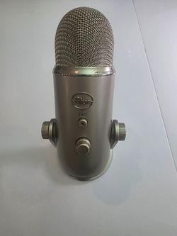 Logitech Blue Yeti Multi-Pattern USB Condenser Microphone - Silver