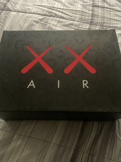 Retro 4 Kaws