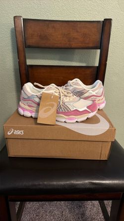 ASICS GEL Women’s shoes