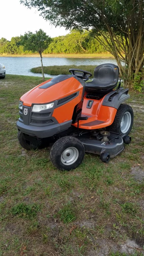 Husqvarna LGT2654 26 HP Hydro Light Garden Tractor, 54-Inch. Automatic Transmission. Great Condition Only 600 hours. Runs Great. Free Delivery