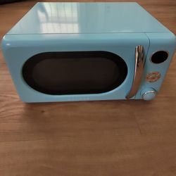 Galanz microwave blue new