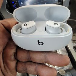 Beats Ear buds