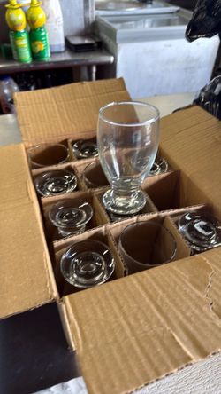 Drinking glasses dishware