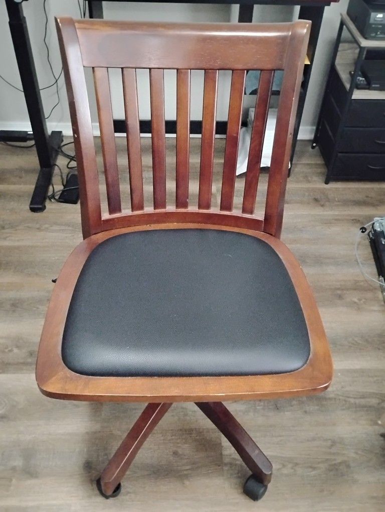 Rolling Office/Desk Chair