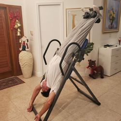 INVERSION RACK  - UP SIDE DOWN - EQUIPMENT