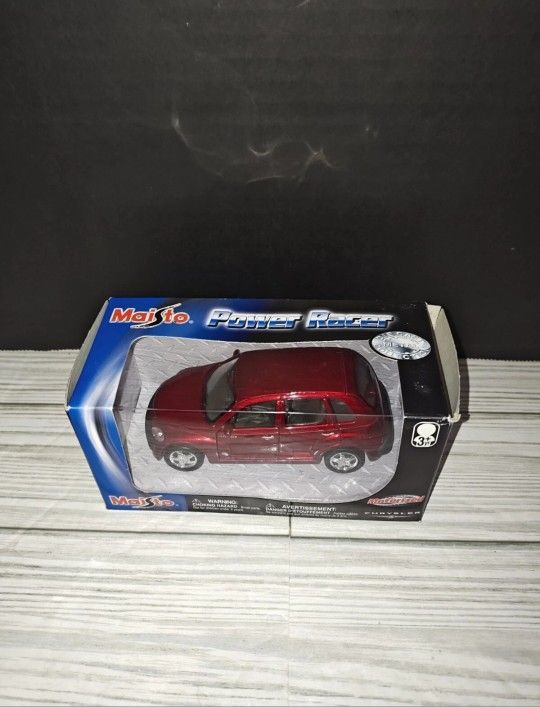 Chrysler PT Cruiser Red Die-Cast Maisto Power Racer 1:38 scale Vintage 2001