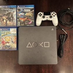 PS4 Slim & Accessories 