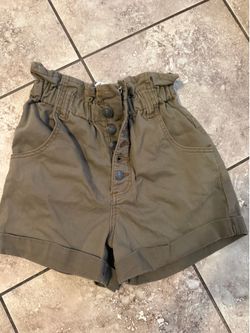 Women’s hi rise shorts size 24