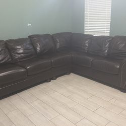 Brown Leather 3-Piece Sectional Couch – Great Condition