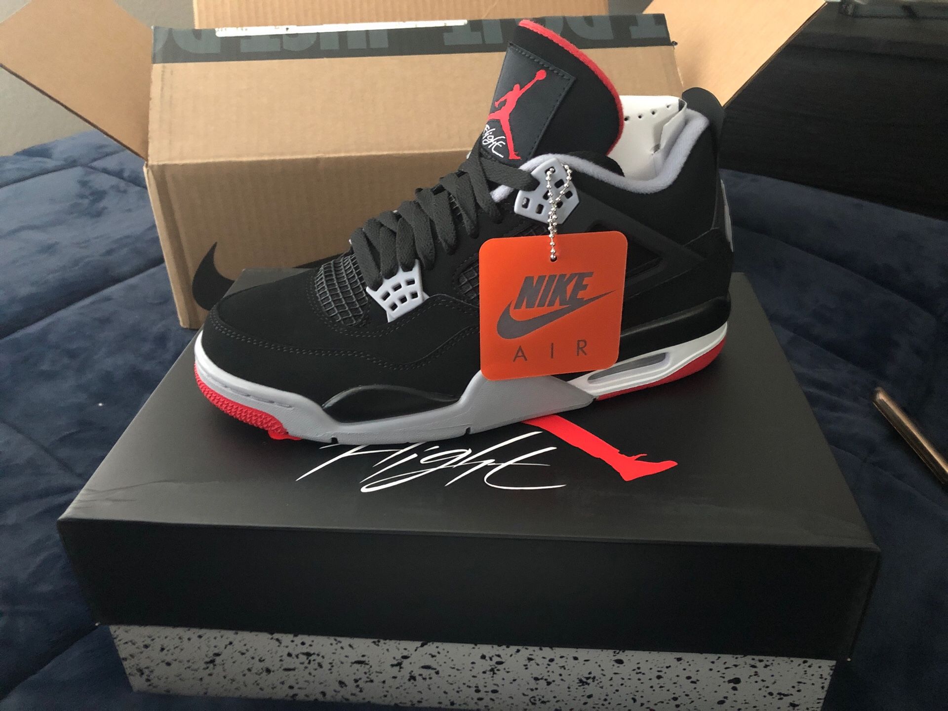 Jordan 4 BRED size 8