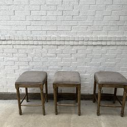 Set Of 3 bar Stools  - 24 Inch Height 