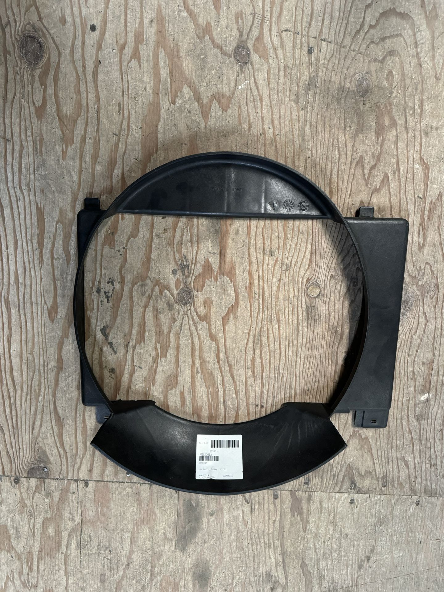 Fan Shroud 87-01 Jeep Xj 6c $20