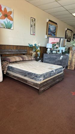 Queen Size Bedroom Set 