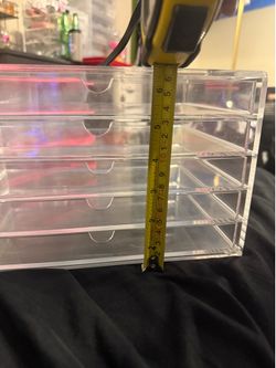 Acrylic drawer organizer