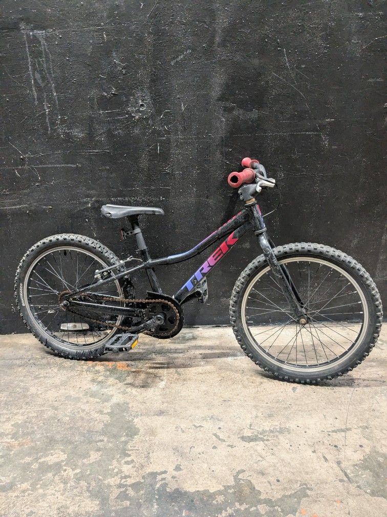 Trek Precaliber 20in Kids Mountain Bike
