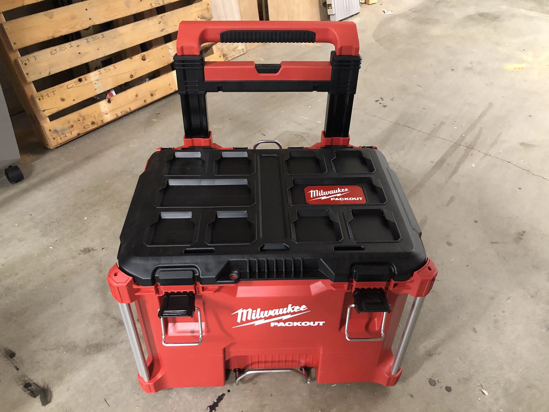 Milwaukee Rolling Packout Tool Box FIRM PRICE