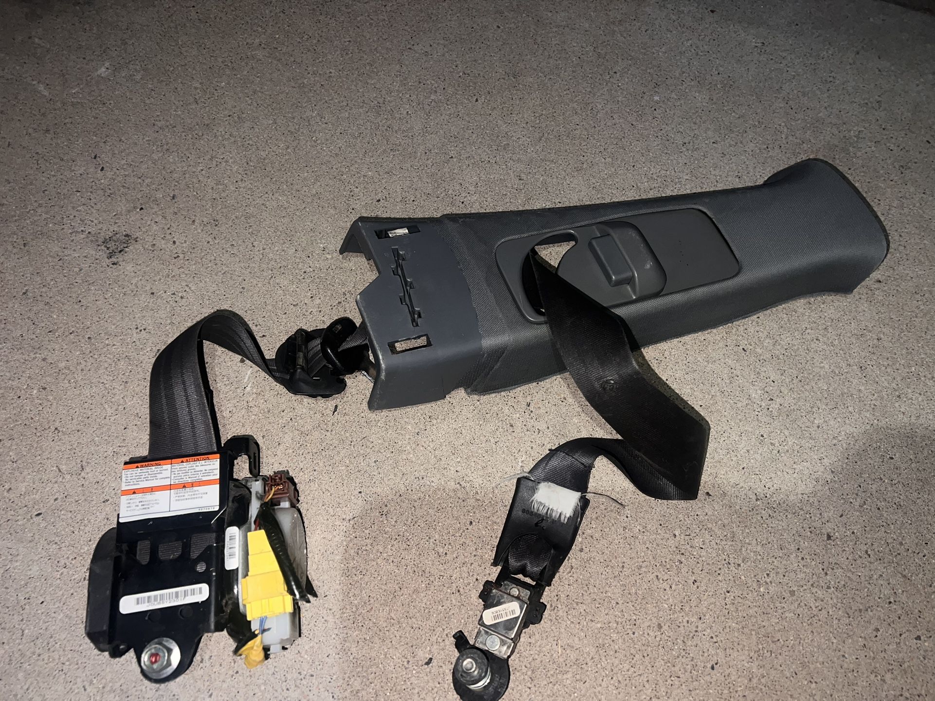 Acura TL Passenger Front Seatbelt 04-08