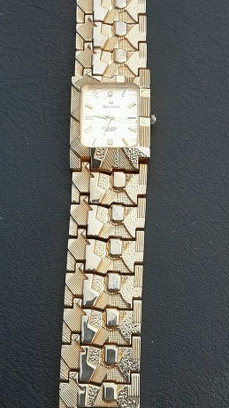 Bulova Water Resistant 3063-5020 18k Gold Plated Men's Diamond Quartz Watch