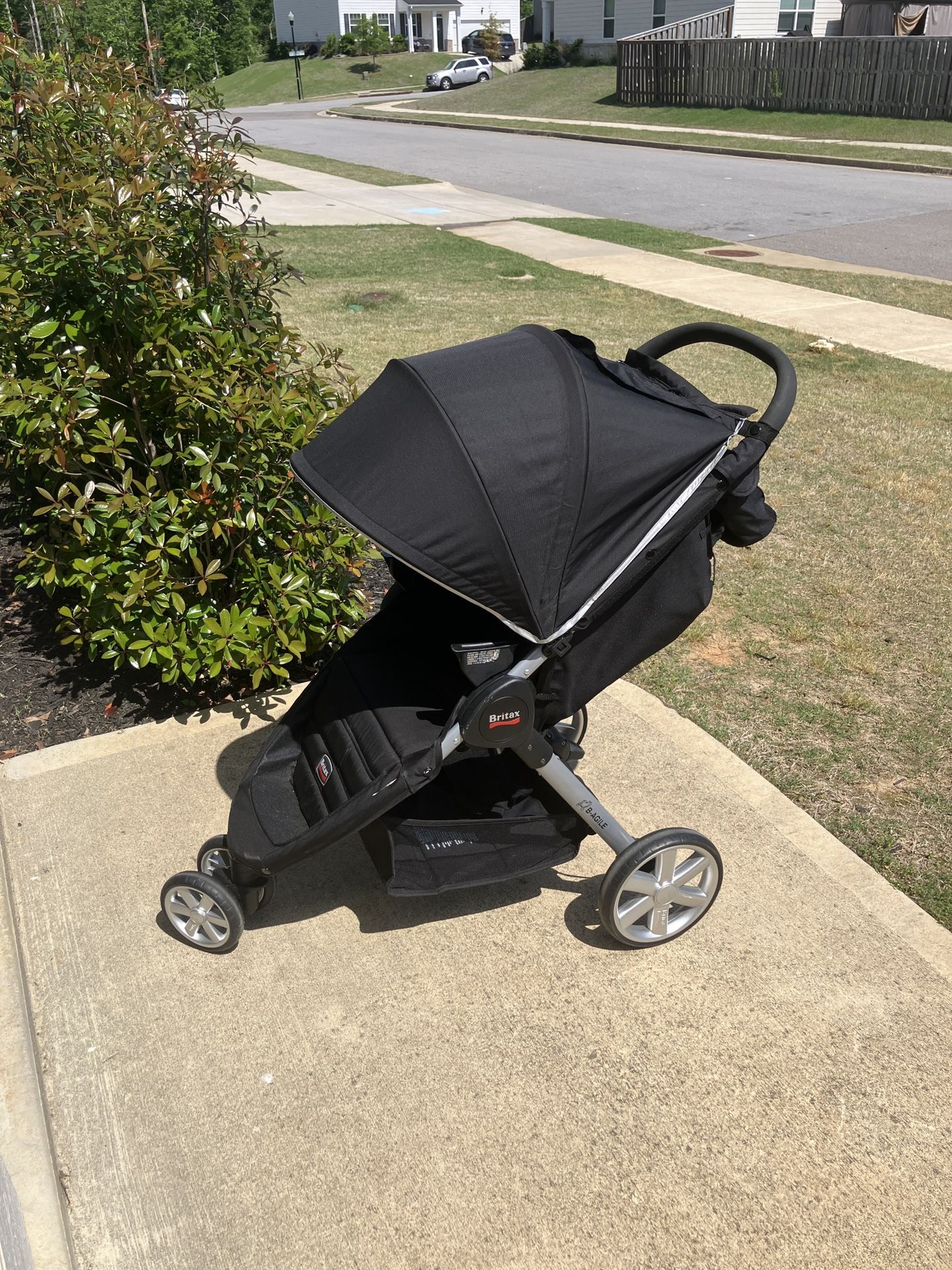Nice Britax B Agile Baby Stroller