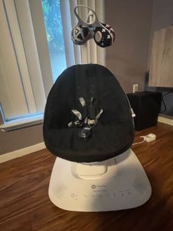 4moms Mamaroo swing