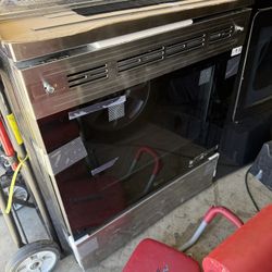 LG Smart Electric Stove With WiFi And Built In Air Fryer 