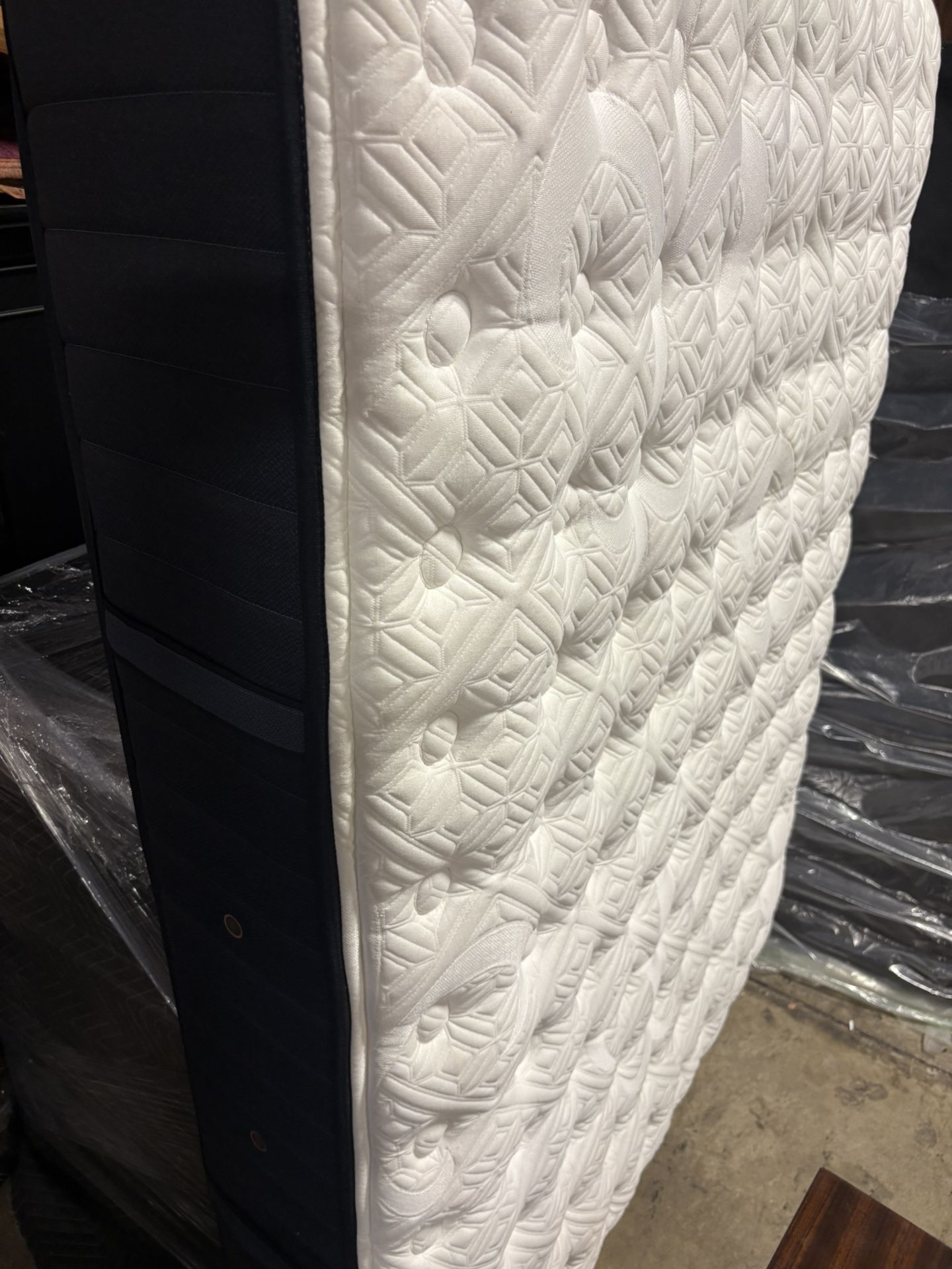 Queens Size Mattress 