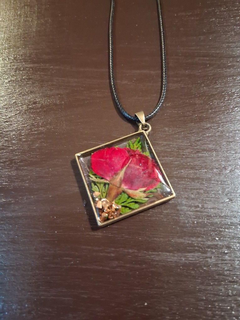 Dried Flower Necklaces
