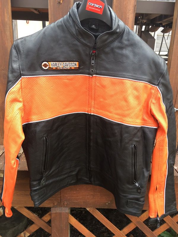 Motorcycle leather jacket with liner M/L in size