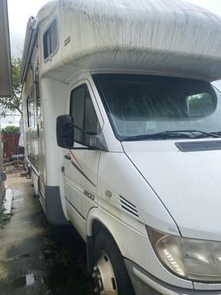 Class C Motorhome RV 3500