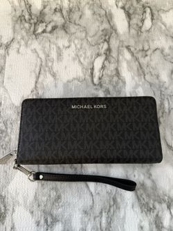 Michael Kors Jet Set Travel Continental Long Wallet Wristlet- Black