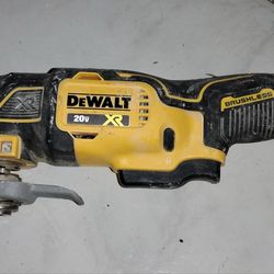 DeWalt 20v XR Oscillating Multitool