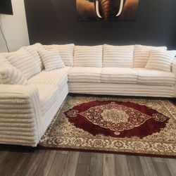 *SOFTEST EVER!!!* Brand New Byers Market Wham Cream Thick Corduroy 2pc Full Length Sectionals