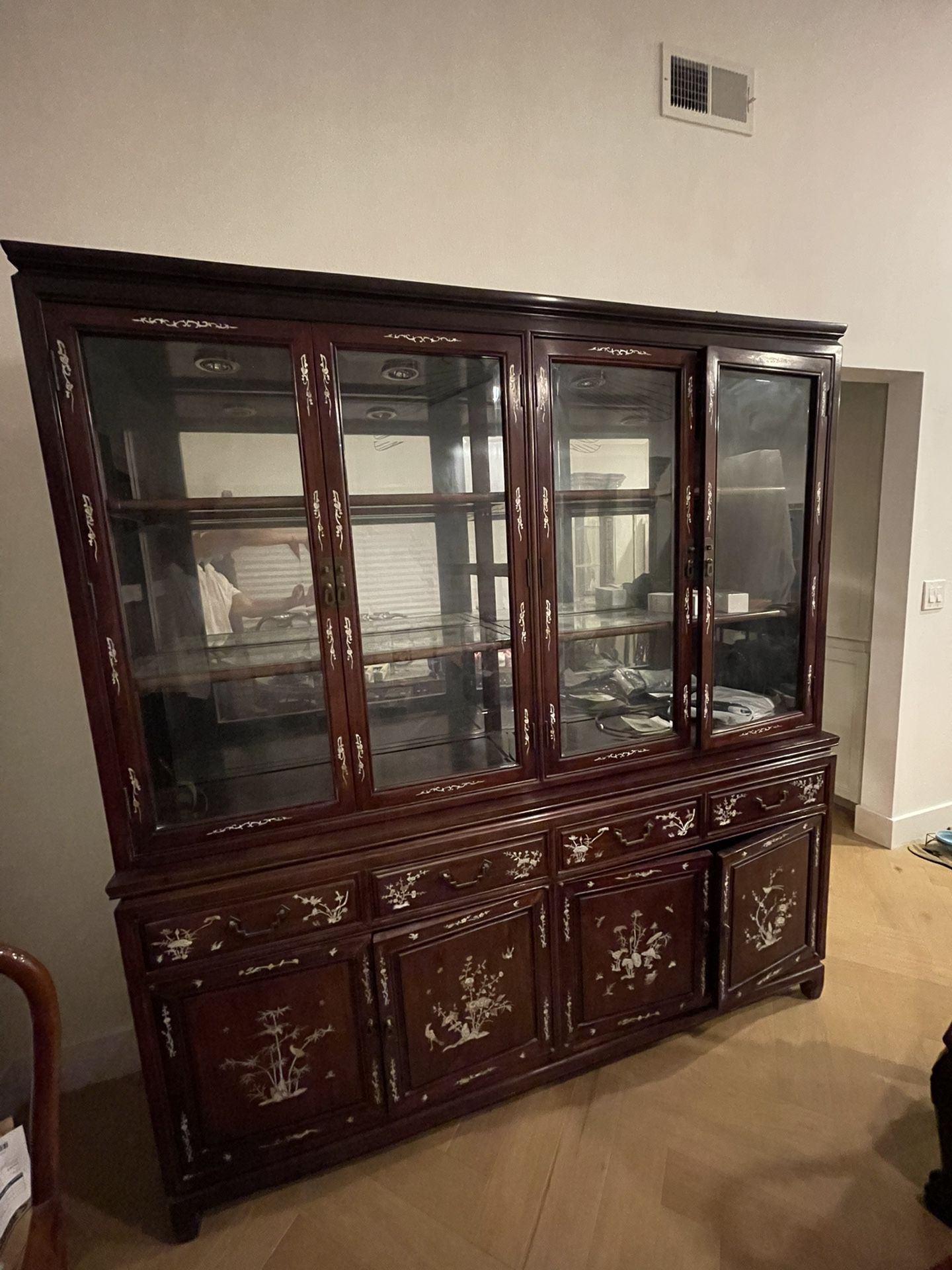 China Hutch Cabinet With Pearl Inlay