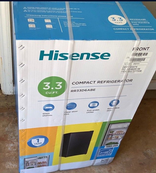 Hisense 3.2 Cu Ft Two Door Mini Fridge with Freezer RT32D6ABE, Black