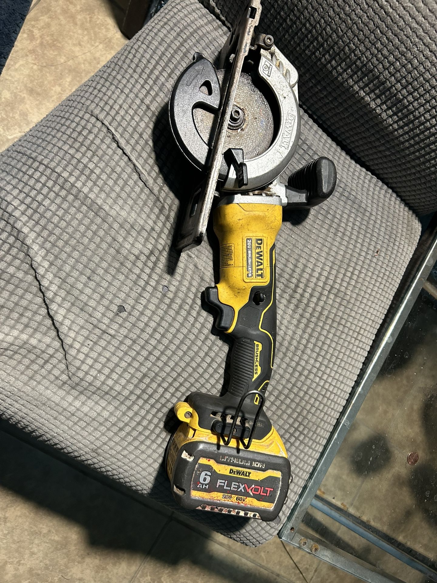 Dewalt Cordless Brushless Circular Saw 