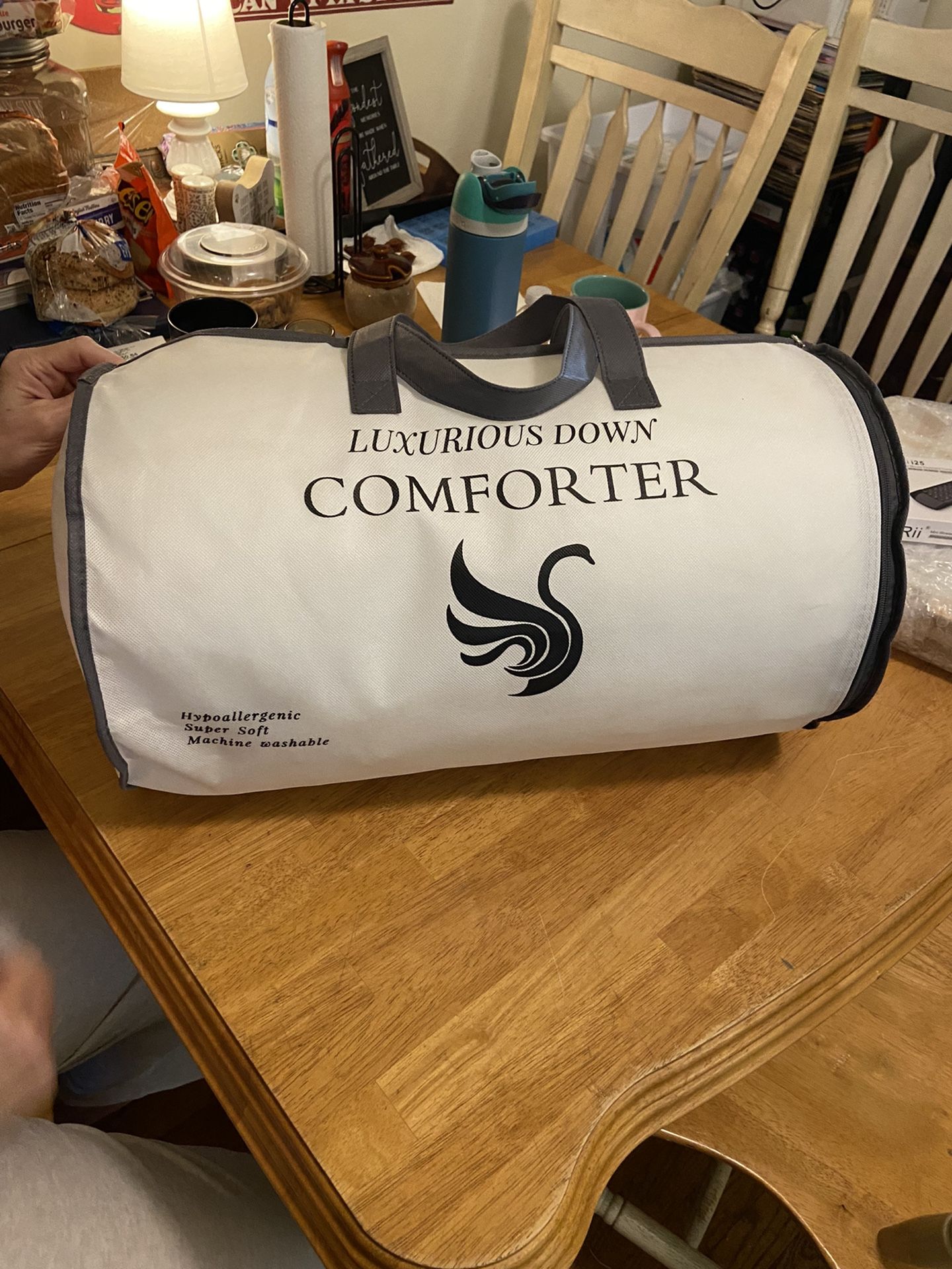 Luxurious Queen Size Goose Down Feather Comforter