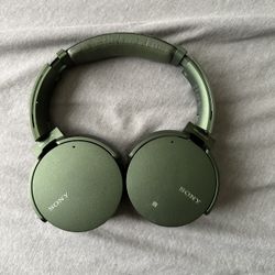 Sony MDR-XB950N1 Noise Canceling Headphones