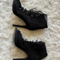 Kendall & Kylie Heels (used)