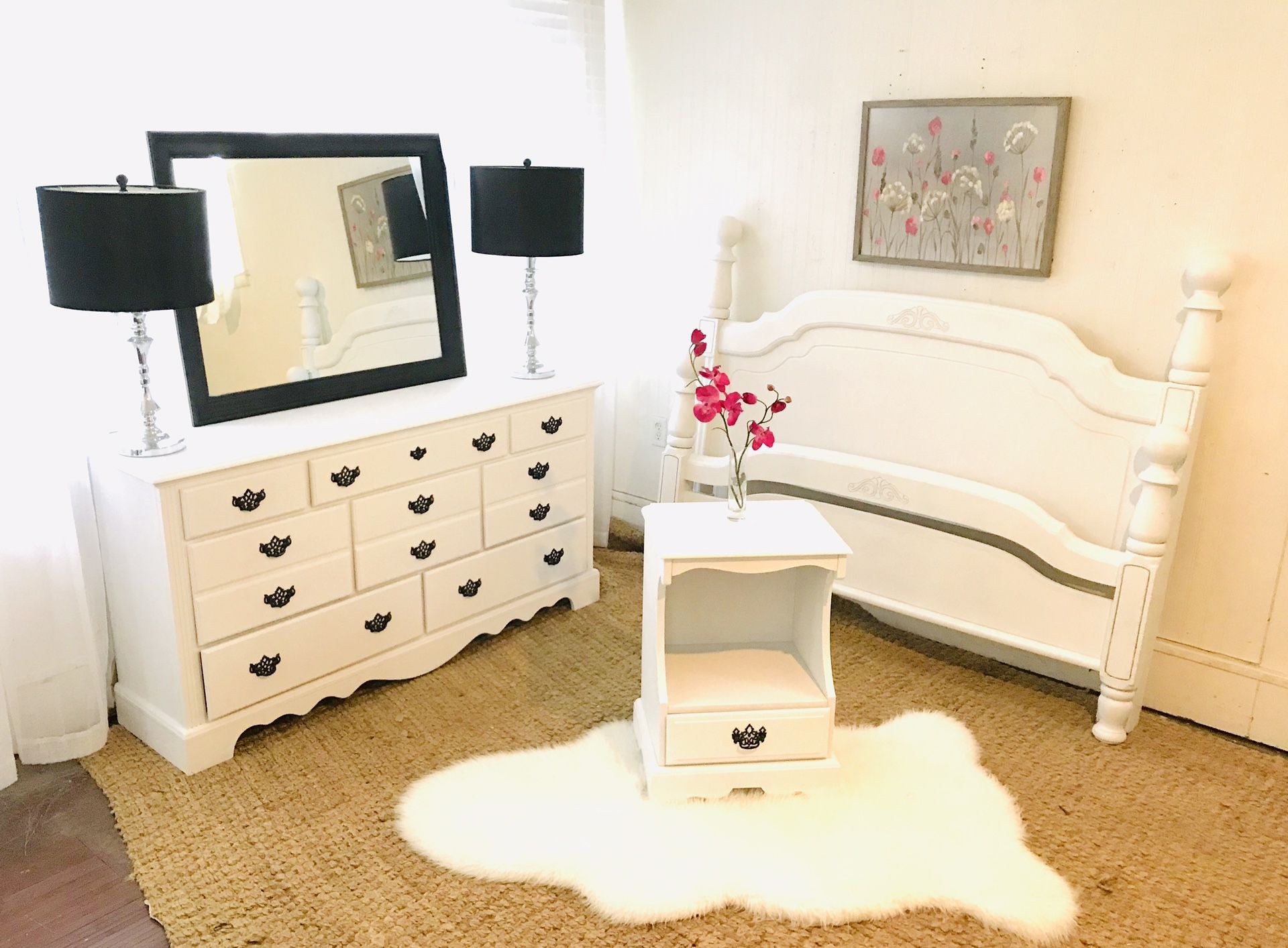 Queen bedroom set. Dresser with mirror, headboard footboard, and nightstand. Excellent condition rails included.