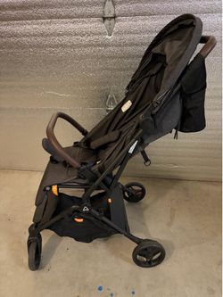 MAMAZING TRAVEL STROLLER