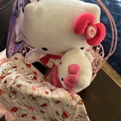 Hello Kitty Basket 