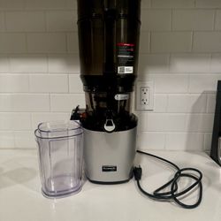 Kuvings Auto10 Juicer w/ Hopper Extension