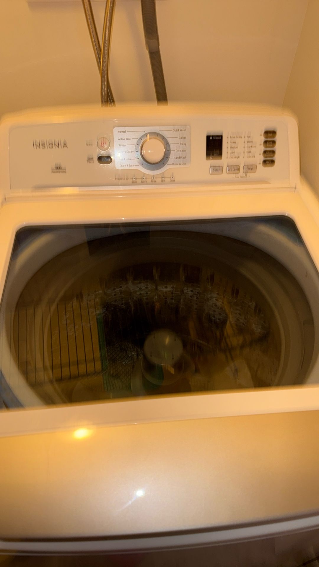 Washing Machine 1 Year Old  Insignia