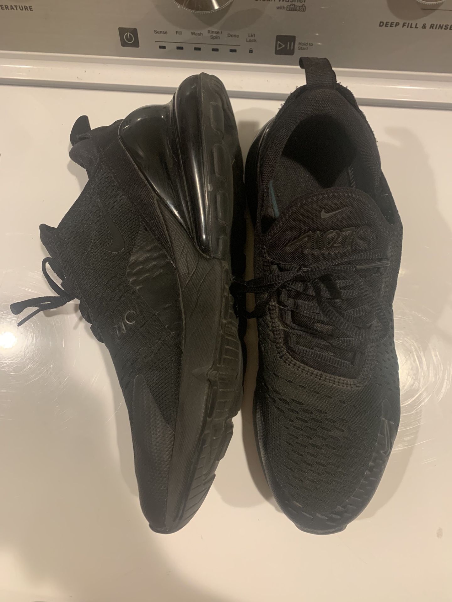 Nike Air Max 270