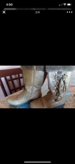 Size 4 Girl Boots Good Condition