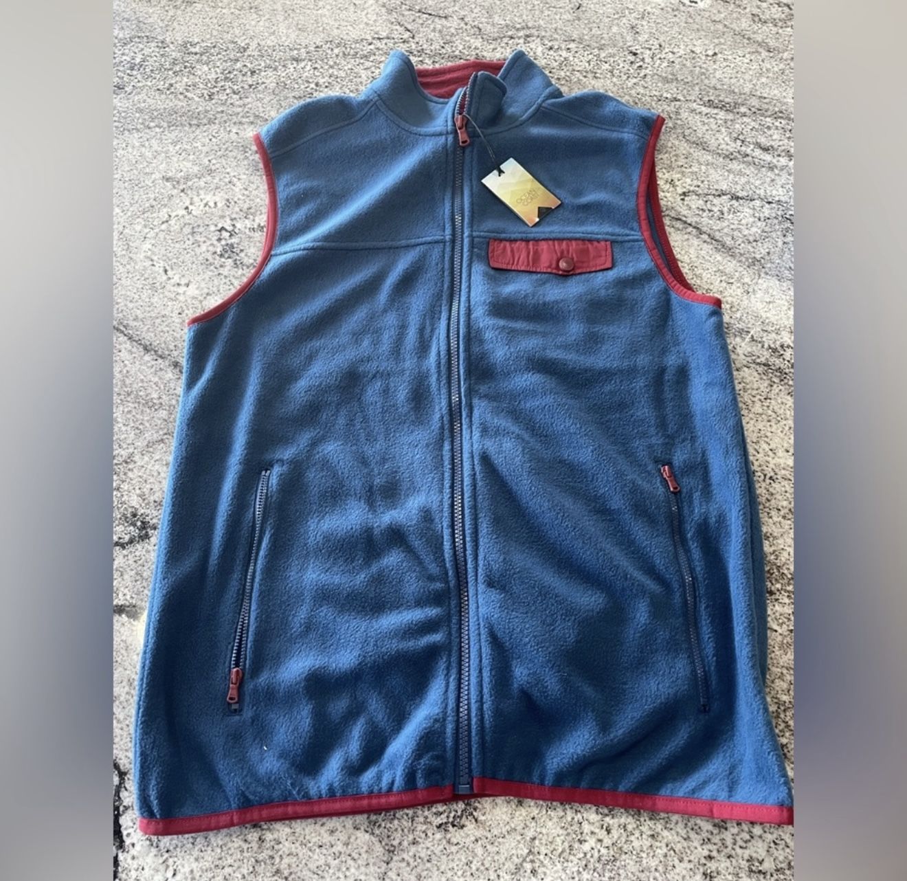 NWT Men’s Fleece Vest