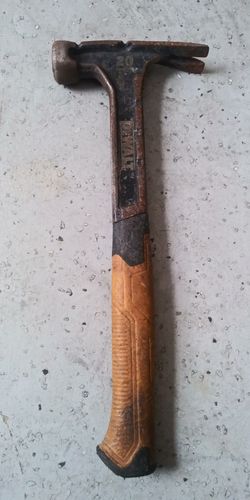 Dewalt 20oz. hammer