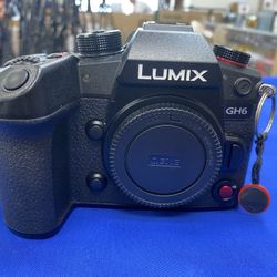Panasonic Lumix DC-GH6 Mirrorless Camera MFT Black
